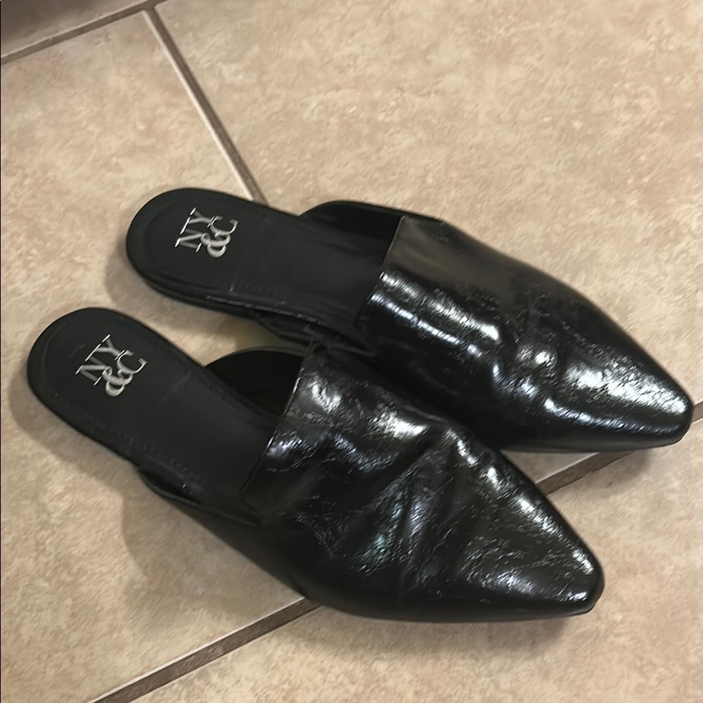 NY&CO  Black patent 7 Slip-On Mules shoes